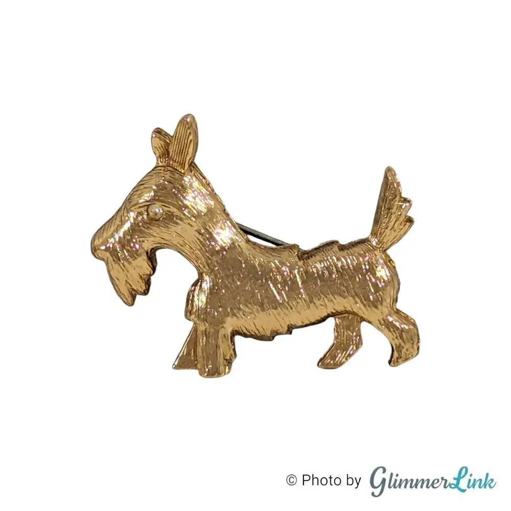 Vintage Scottish Terrier Clear Rhinestone Gold Tone Textured Brooch Pin